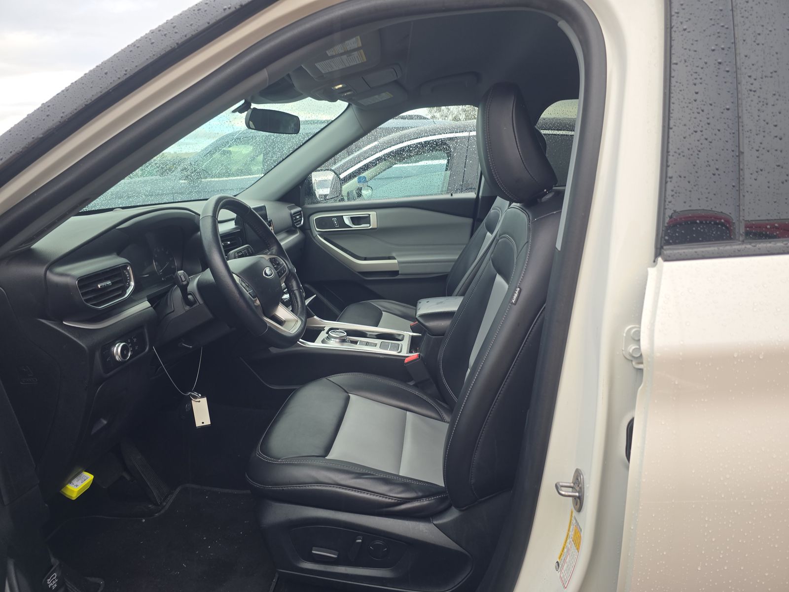 2023 Ford Explorer XLT FWD