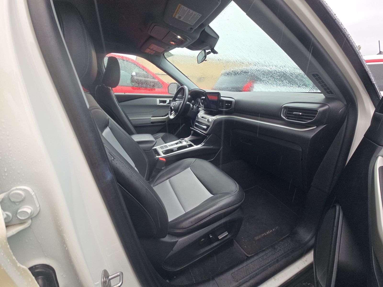 2023 Ford Explorer XLT FWD