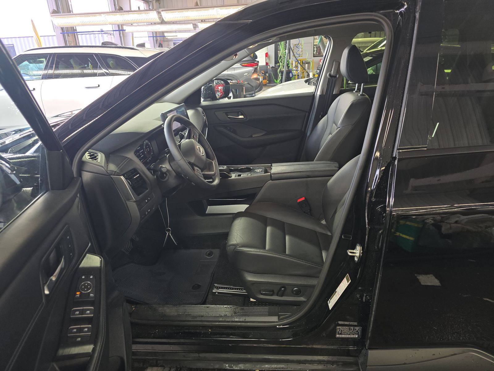 2025 Nissan Rogue SL FWD