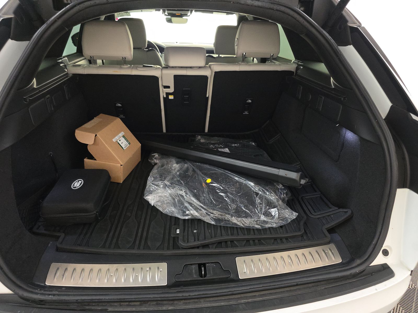 2023 Land Rover Range Rover Velar R-Dynamic S AWD