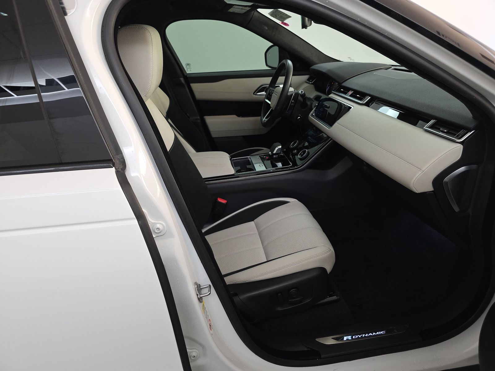 2023 Land Rover Range Rover Velar R-Dynamic S AWD