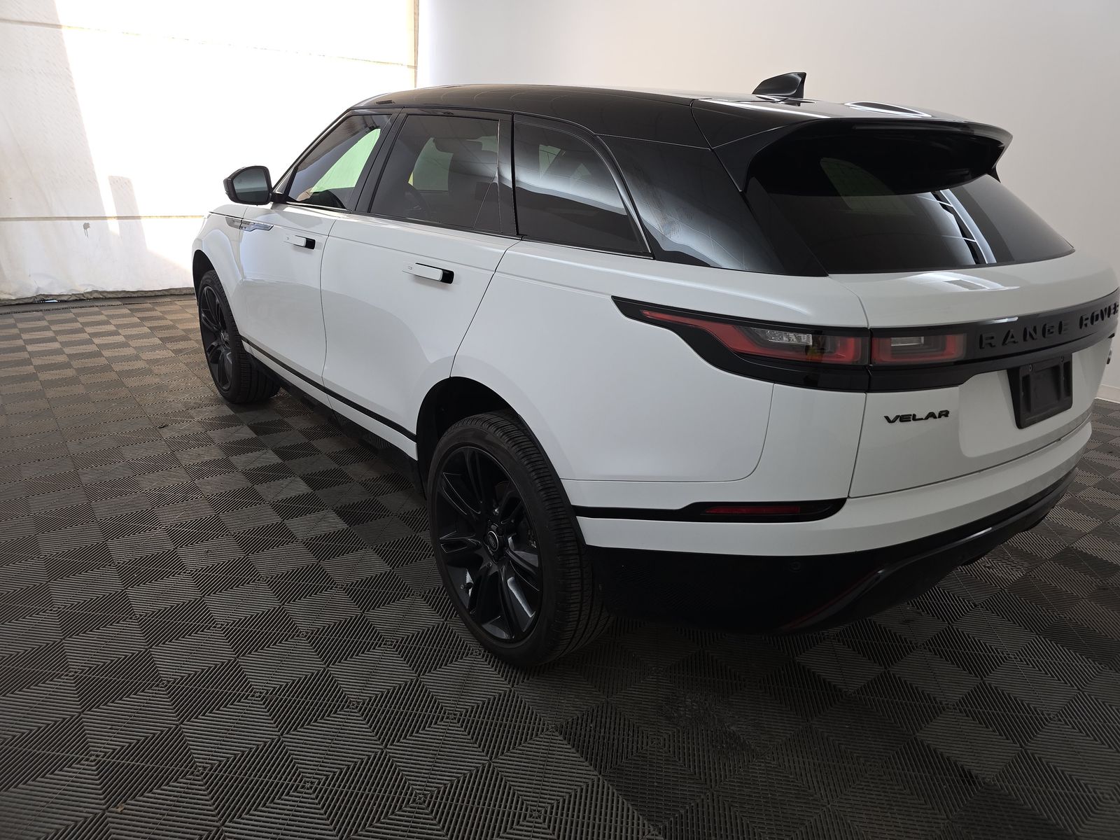 2023 Land Rover Range Rover Velar R-Dynamic S AWD