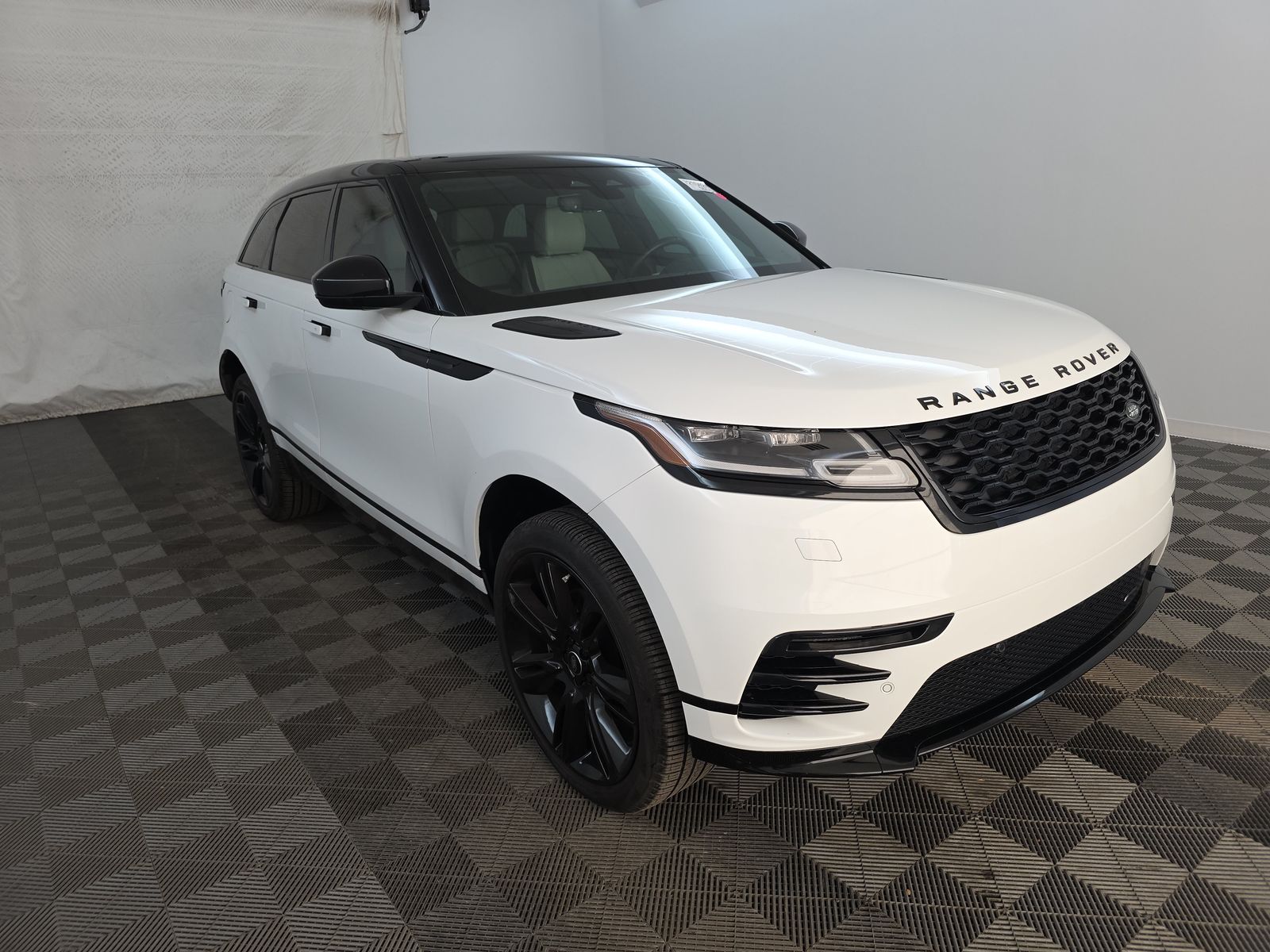 2023 Land Rover Range Rover Velar R-Dynamic S AWD