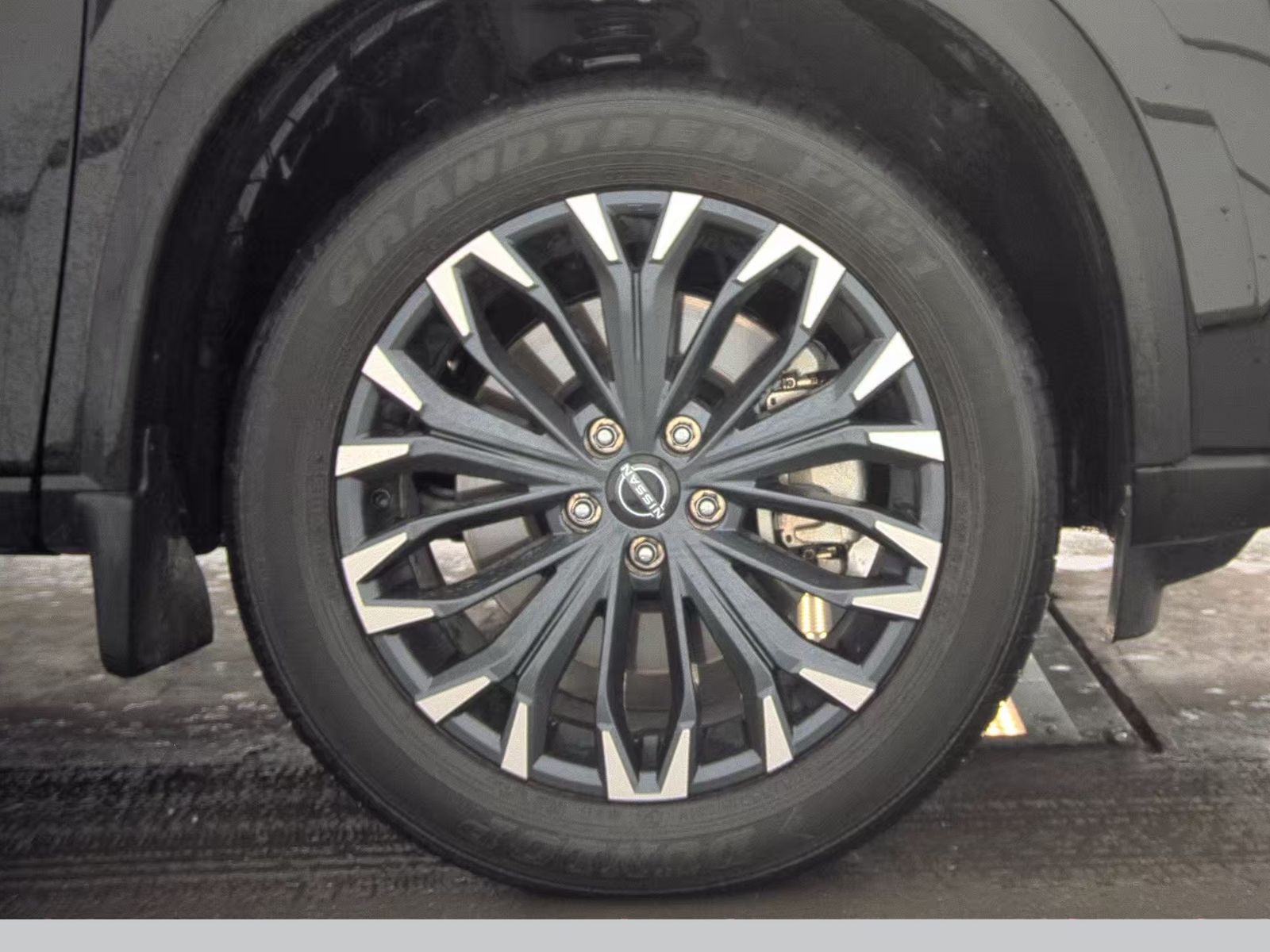 2025 Nissan Rogue SL FWD