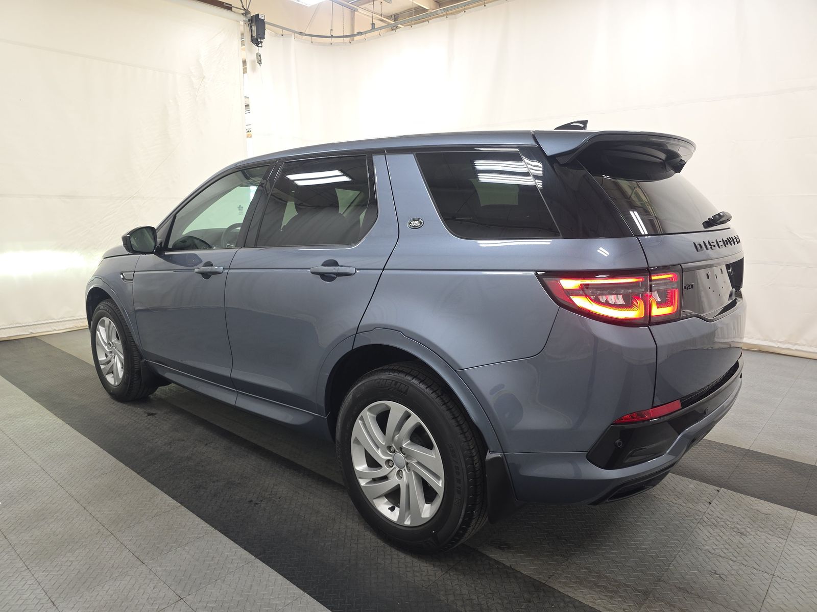 2023 Land Rover Discovery Sport S R-Dynamic AWD