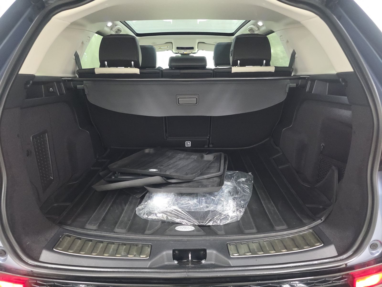 2023 Land Rover Discovery Sport S R-Dynamic AWD