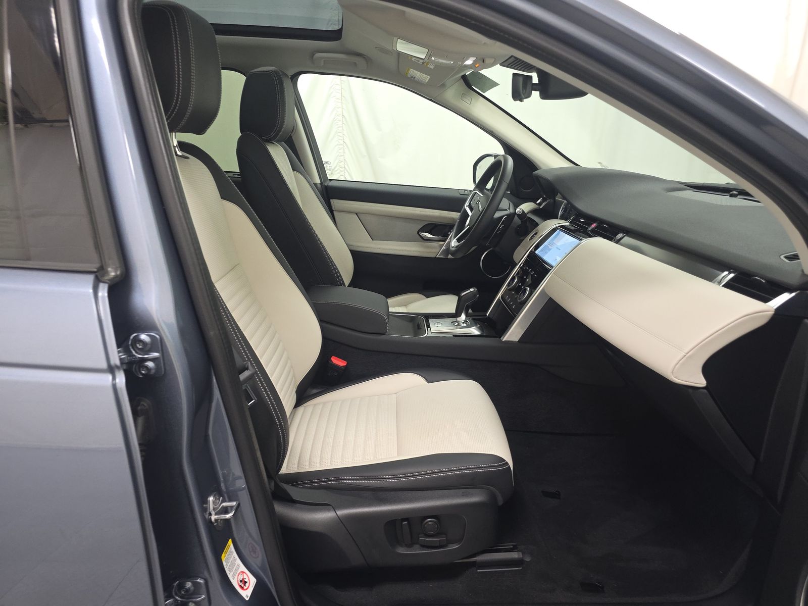 2023 Land Rover Discovery Sport S R-Dynamic AWD