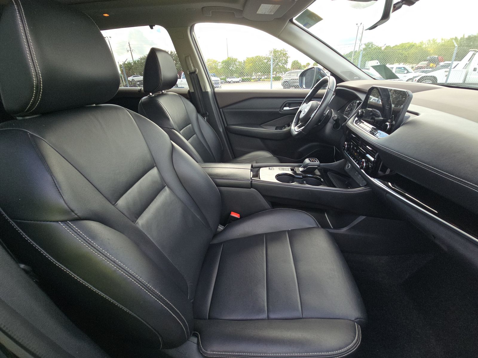 2023 Nissan Rogue SL FWD