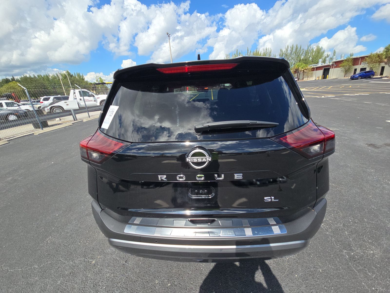 2023 Nissan Rogue SL FWD