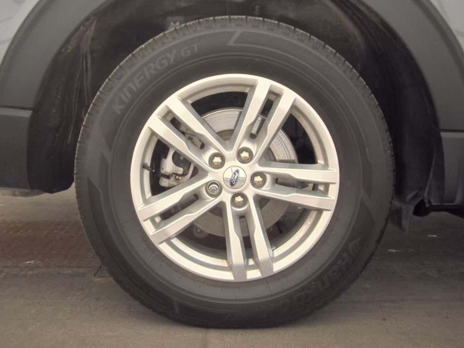 2023 Ford Explorer XLT AWD