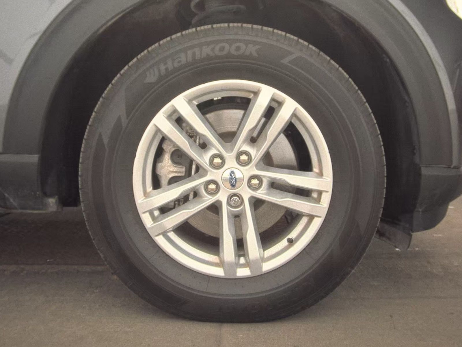 2023 Ford Explorer XLT AWD