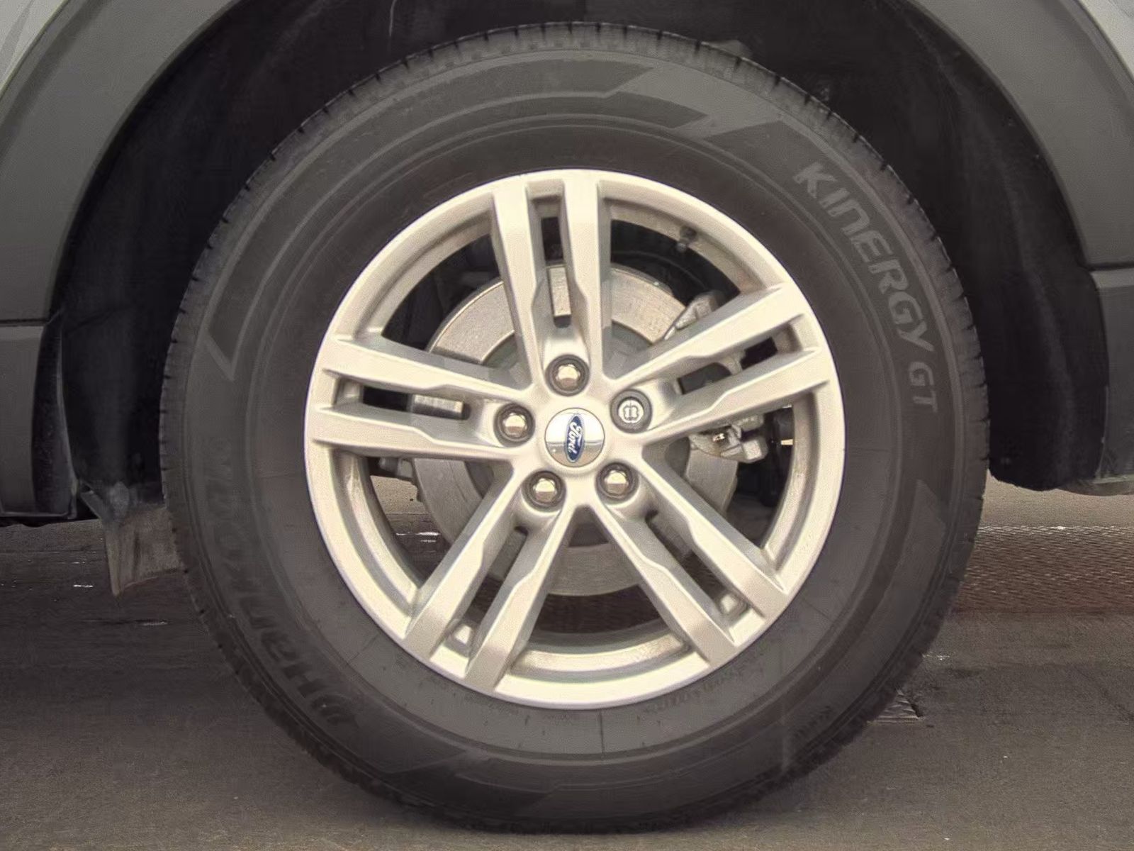 2023 Ford Explorer XLT AWD