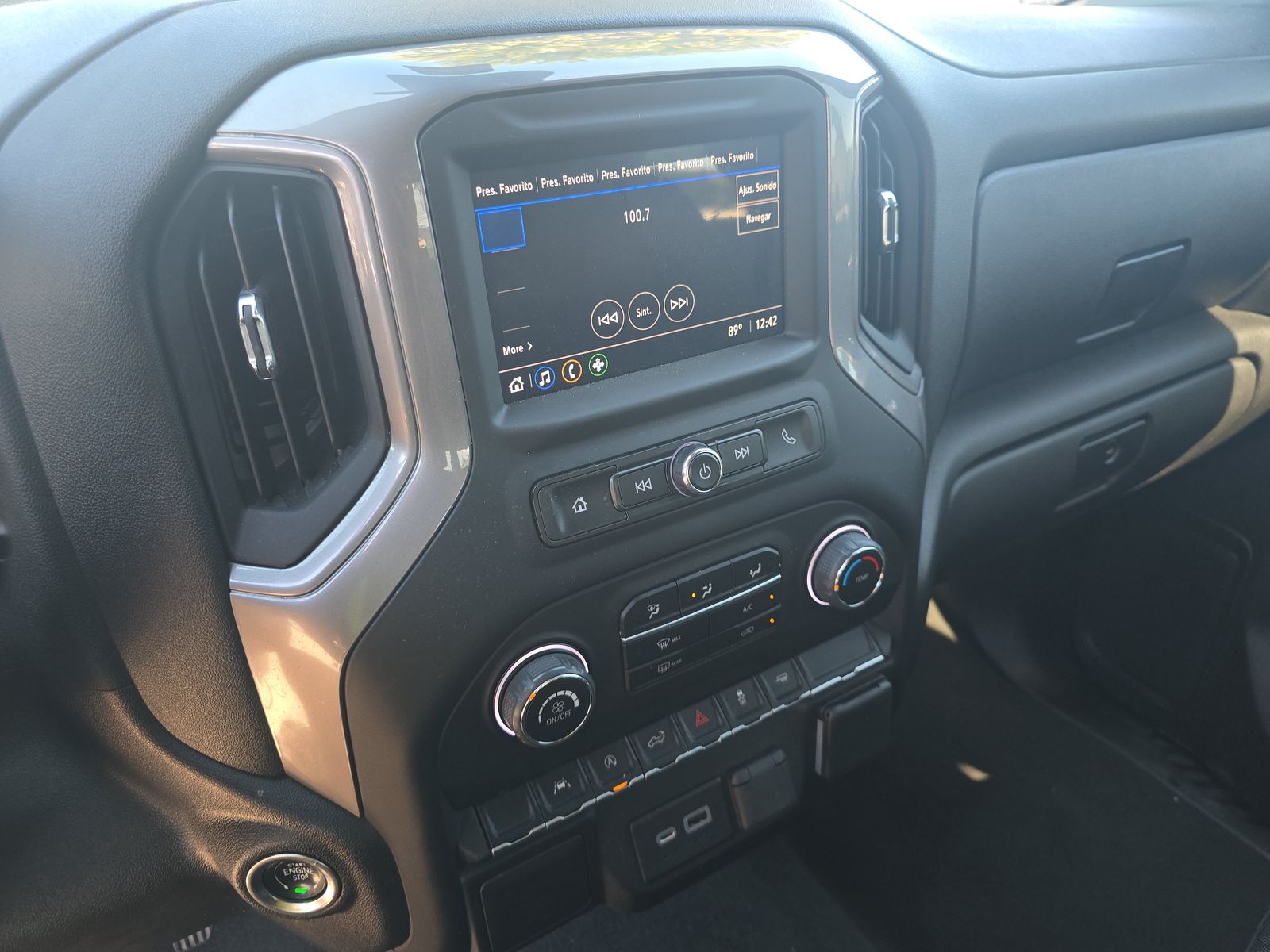 2022 Chevrolet Silverado 1500 Custom RWD