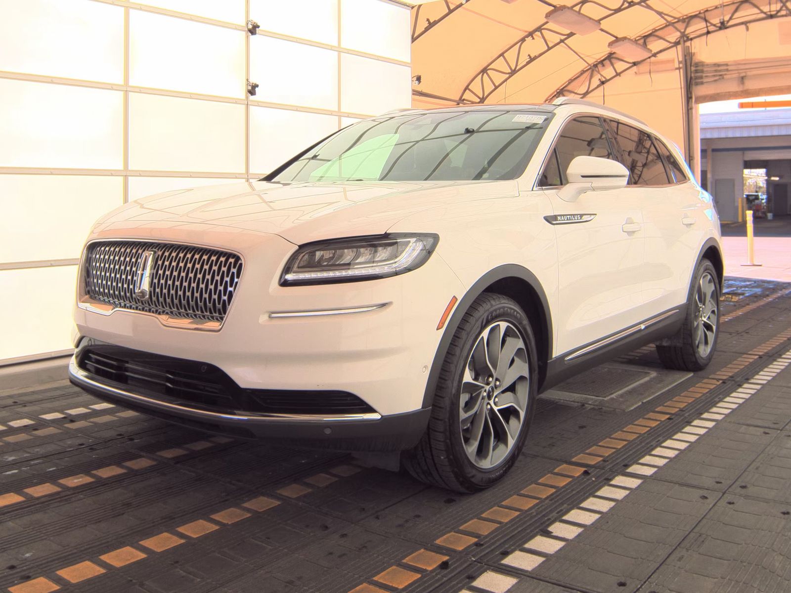 2022 Lincoln Nautilus Reserve AWD