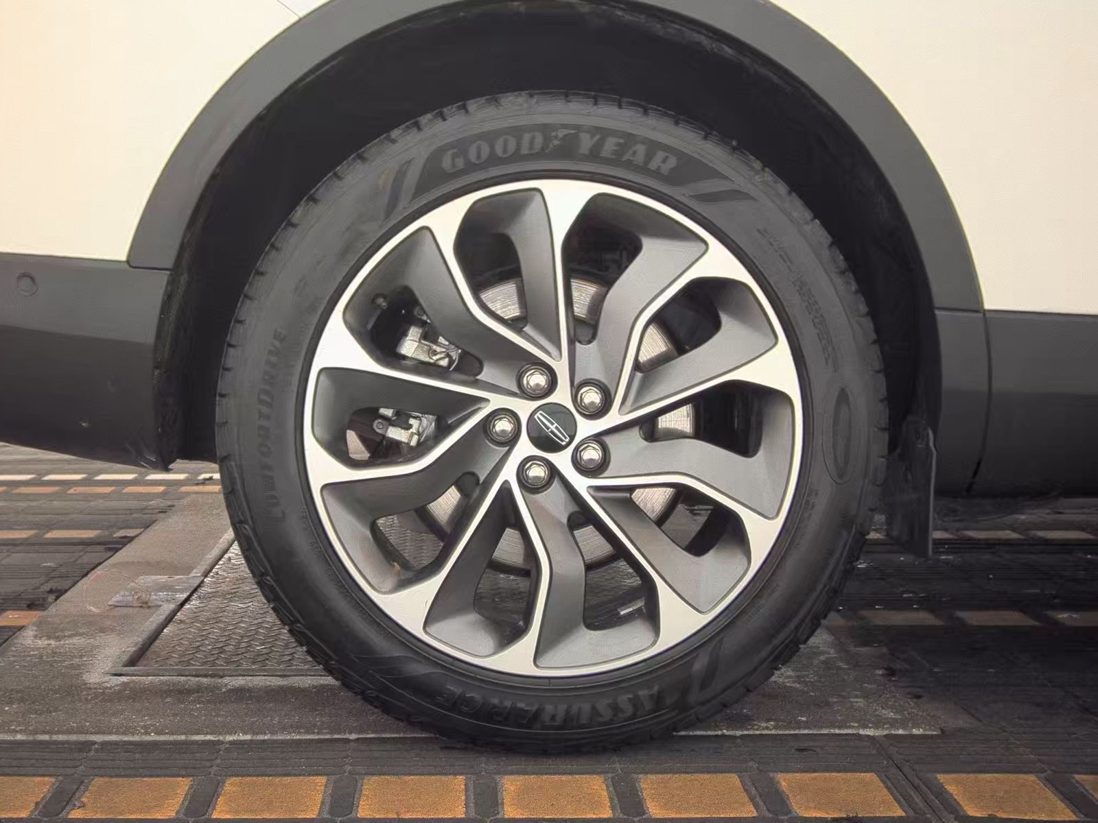 2022 Lincoln Nautilus Reserve AWD