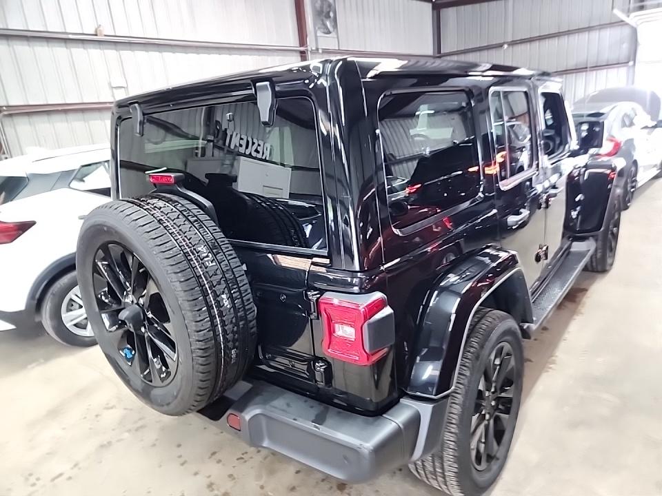 2022 Jeep Wrangler Unlimited 4xe Sahara AWD