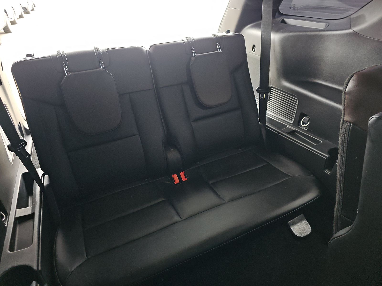 2022 Ford Explorer Hybrid Platinum AWD