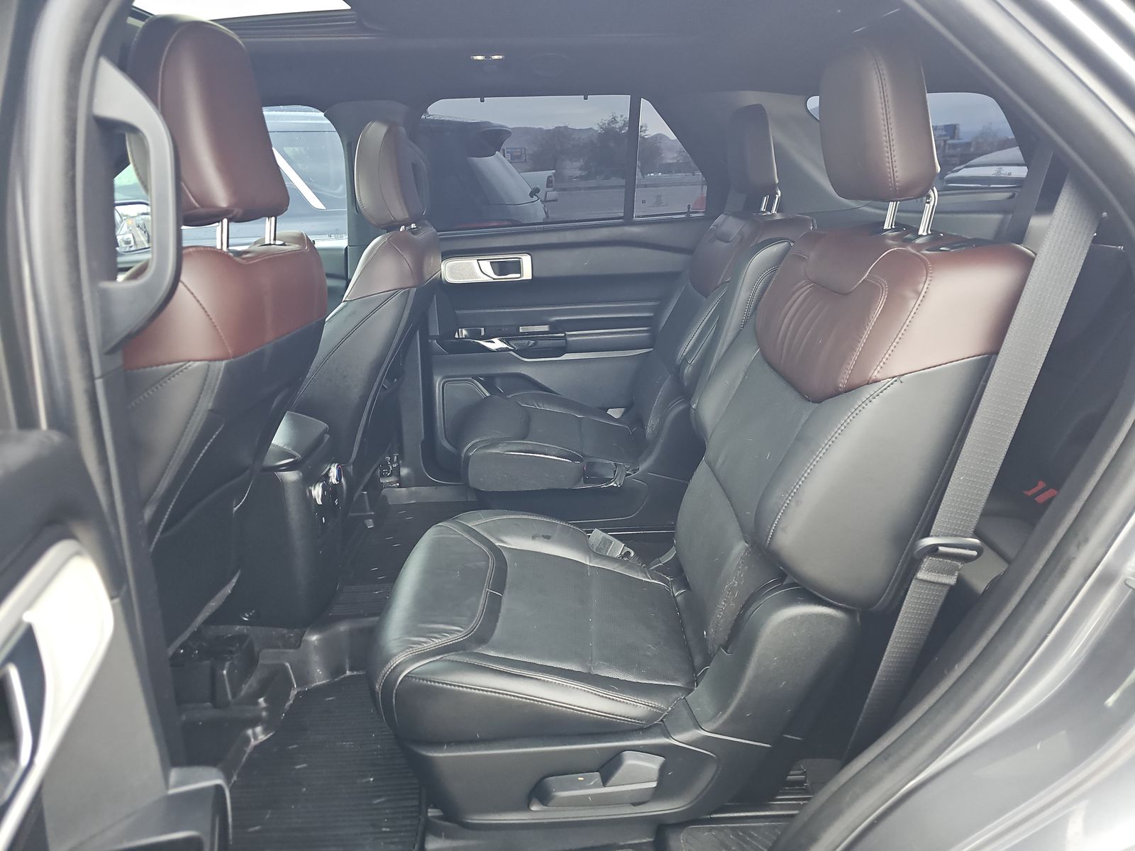 2022 Ford Explorer Hybrid Platinum AWD