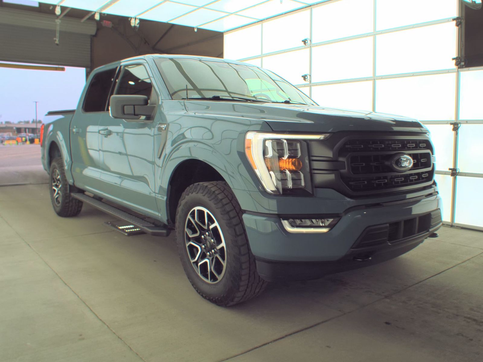 2023 Ford F-150 XLT AWD