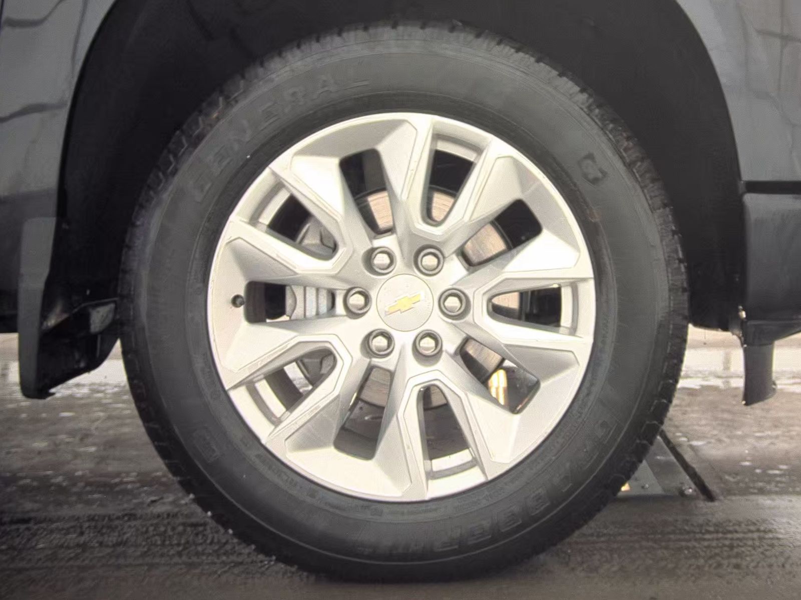 2023 Chevrolet Silverado 1500 Custom AWD