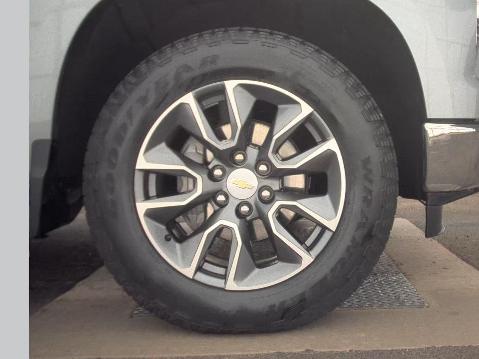 2024 Chevrolet Silverado 1500 LT AWD