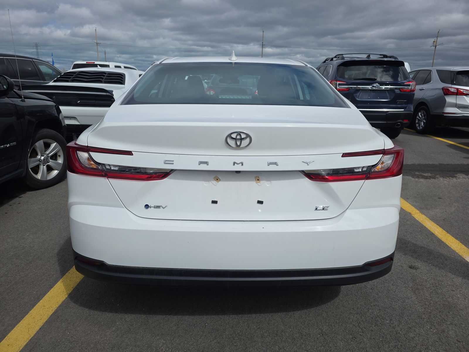 2025 Toyota Camry LE FWD