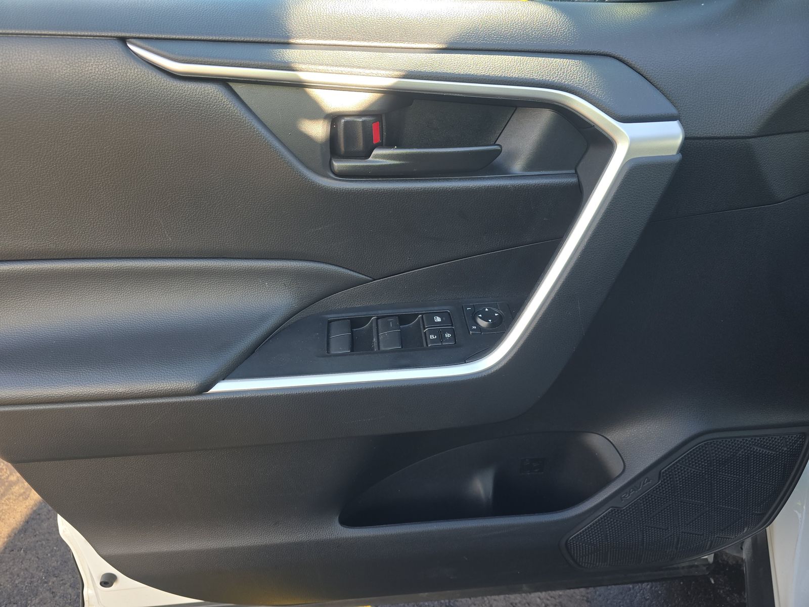 2025 Toyota RAV4 Hybrid LE AWD