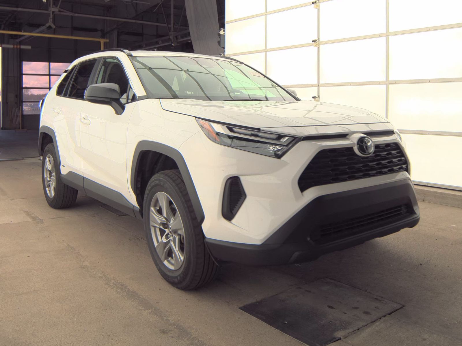 2025 Toyota RAV4 Hybrid LE AWD