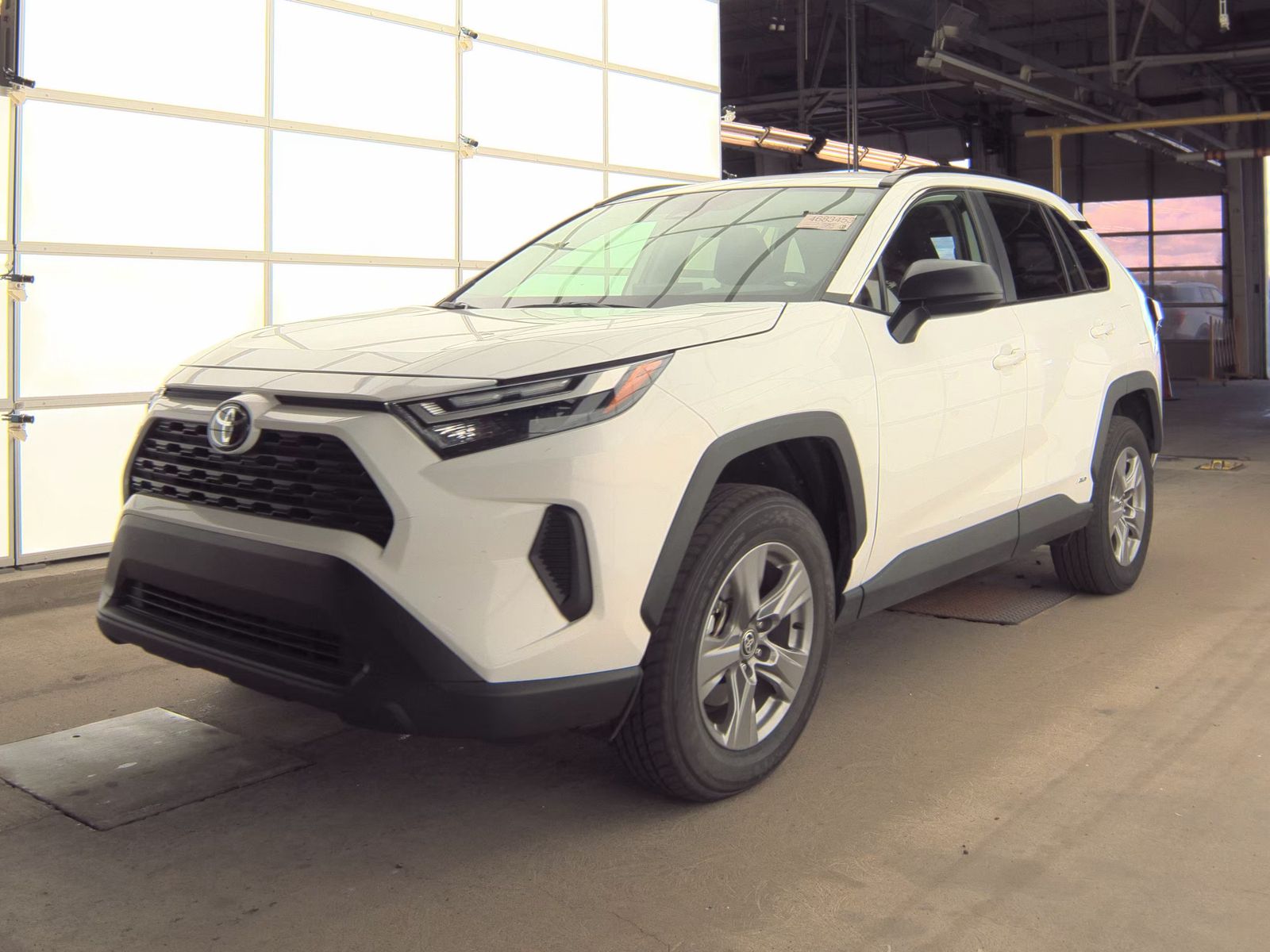 2025 Toyota RAV4 Hybrid LE AWD
