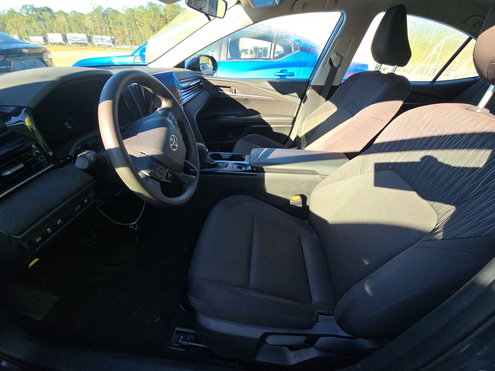 2025 Toyota Camry LE FWD