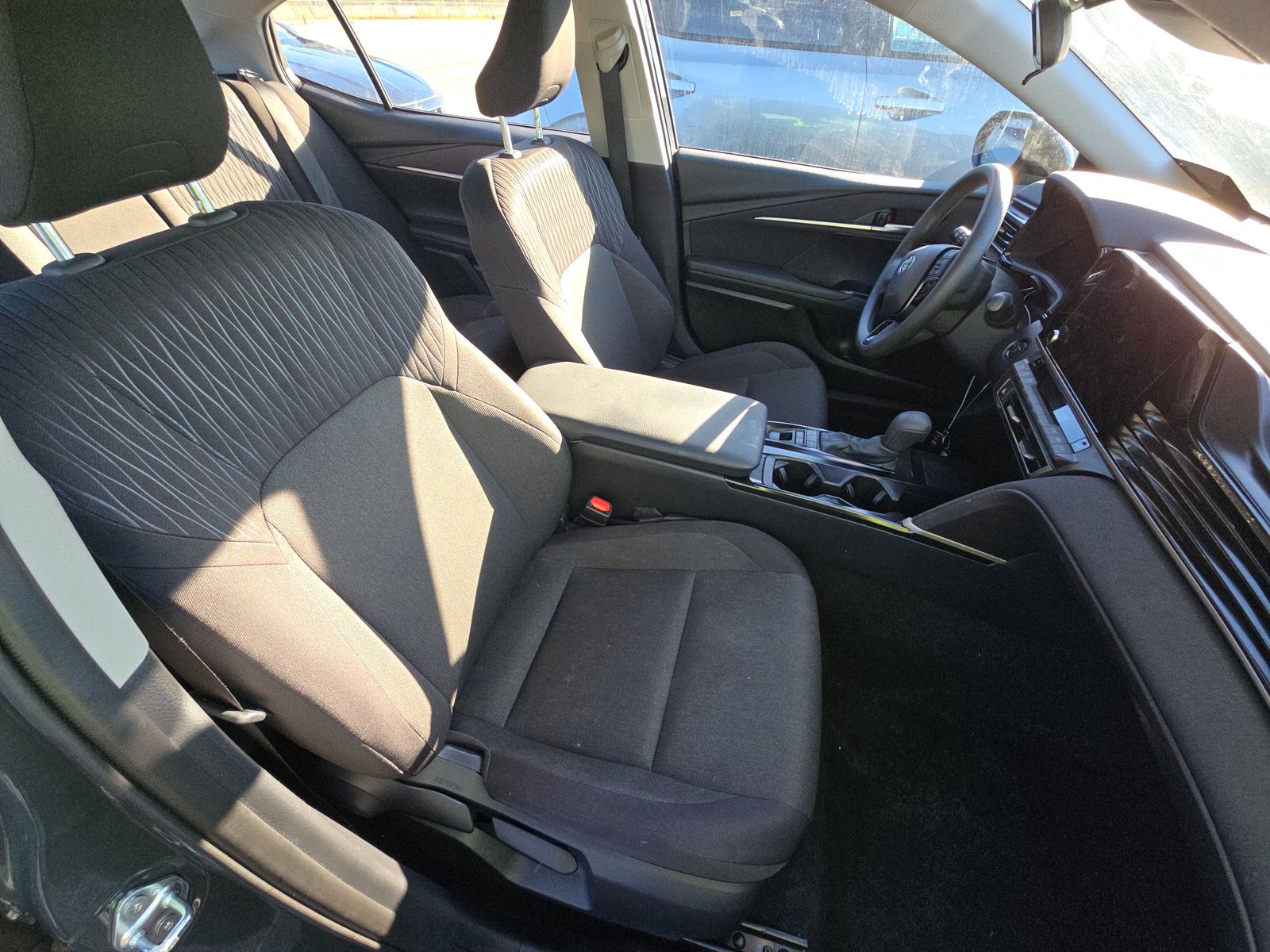 2025 Toyota Camry LE FWD