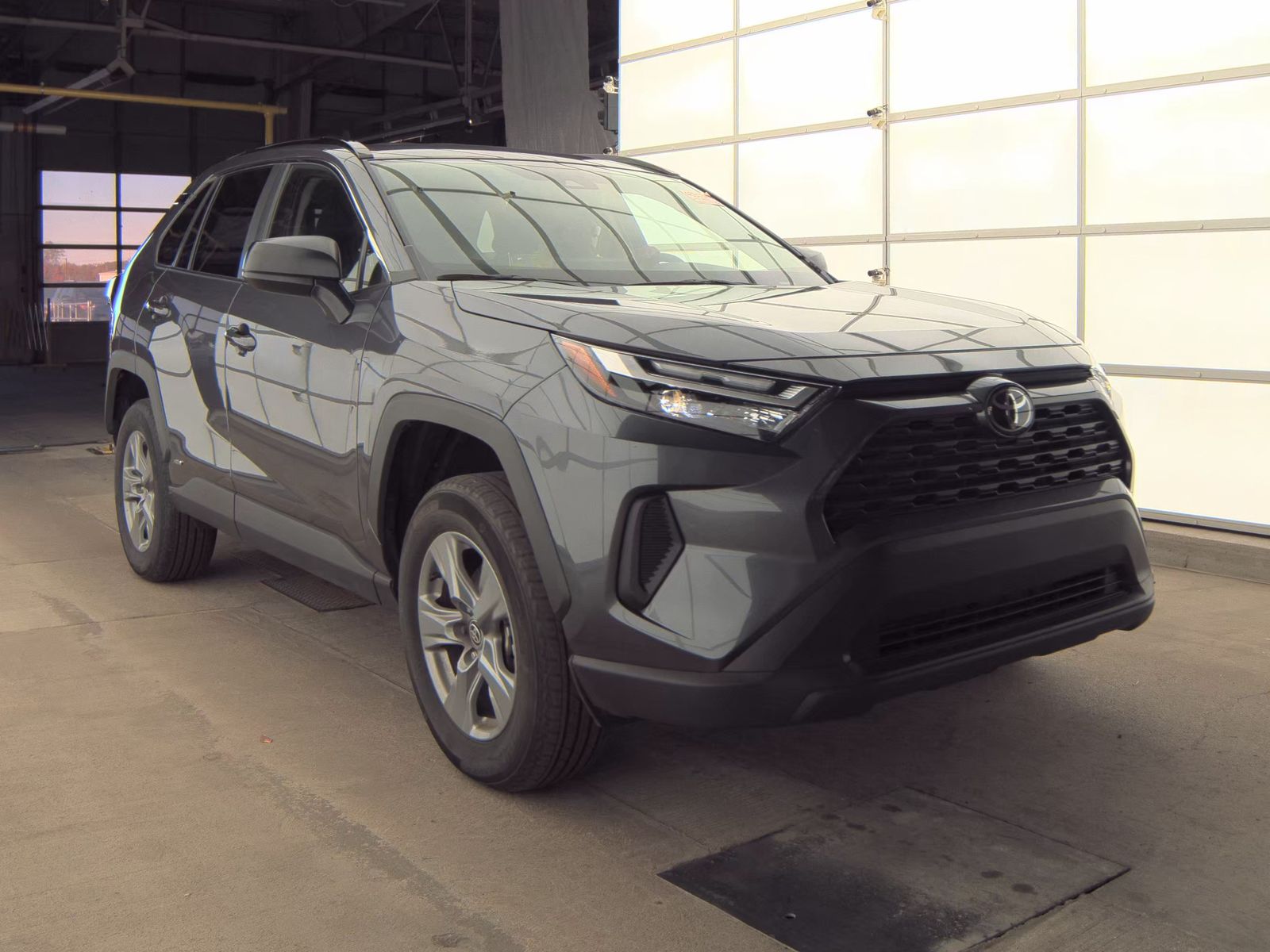 2025 Toyota RAV4 Hybrid LE AWD