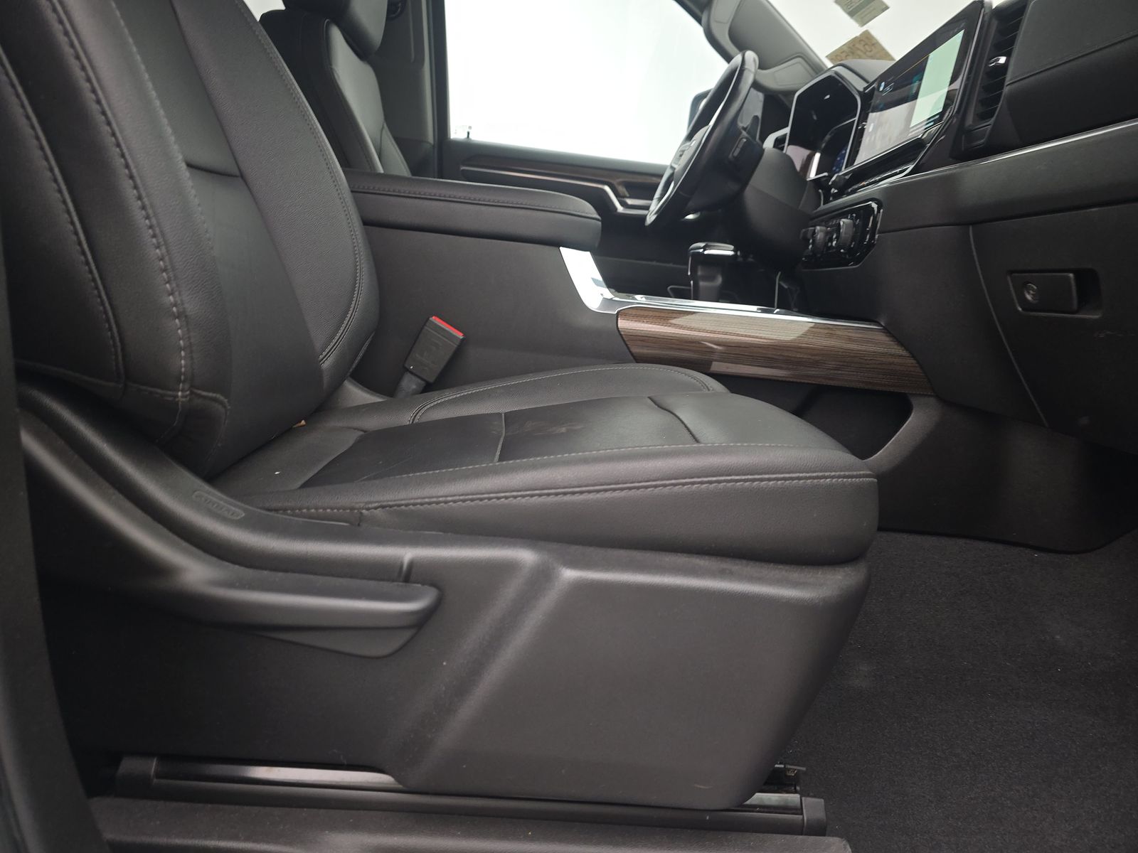 2022 Chevrolet Silverado 1500 RST AWD