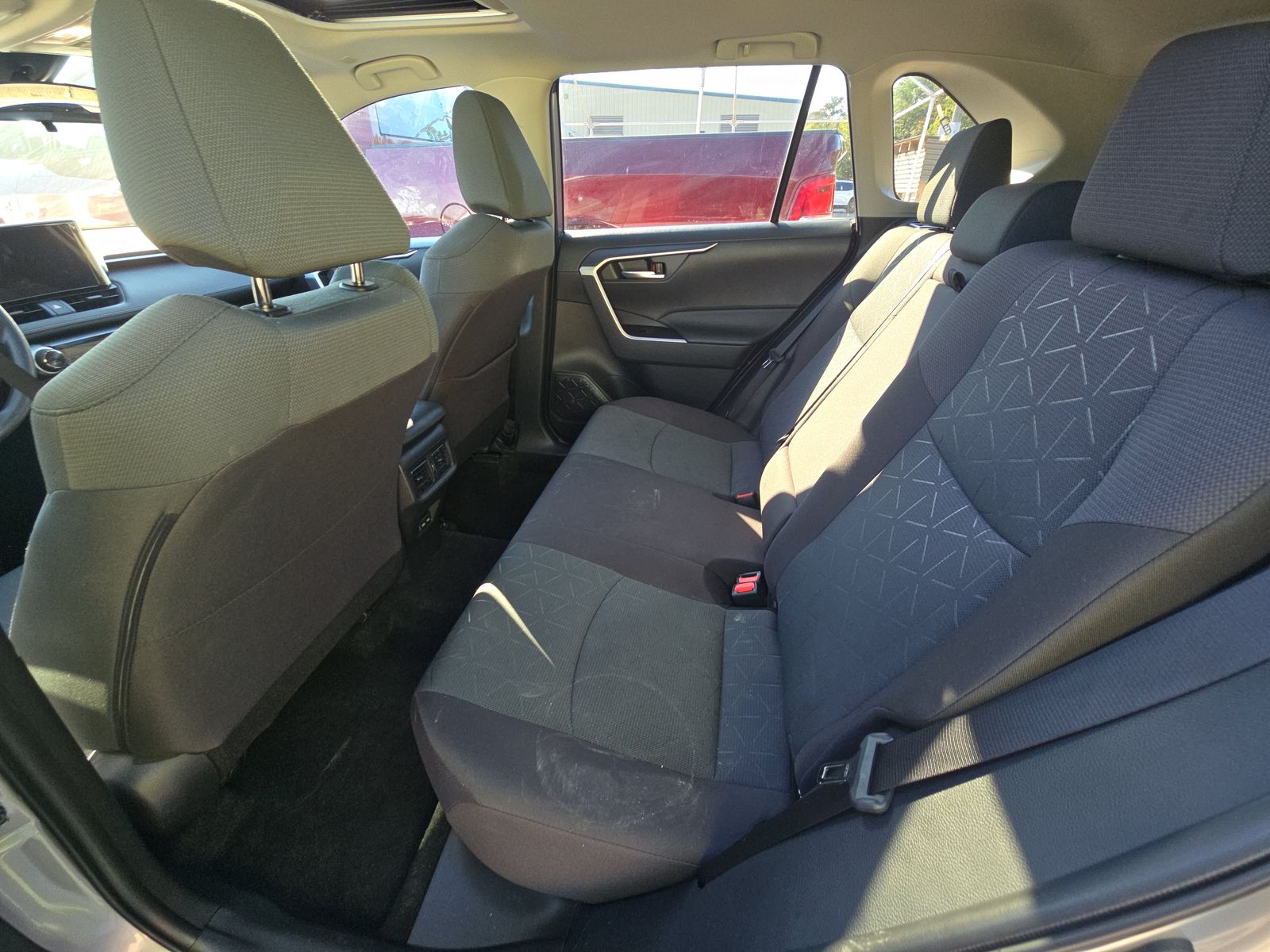 2025 Toyota RAV4 XLE AWD