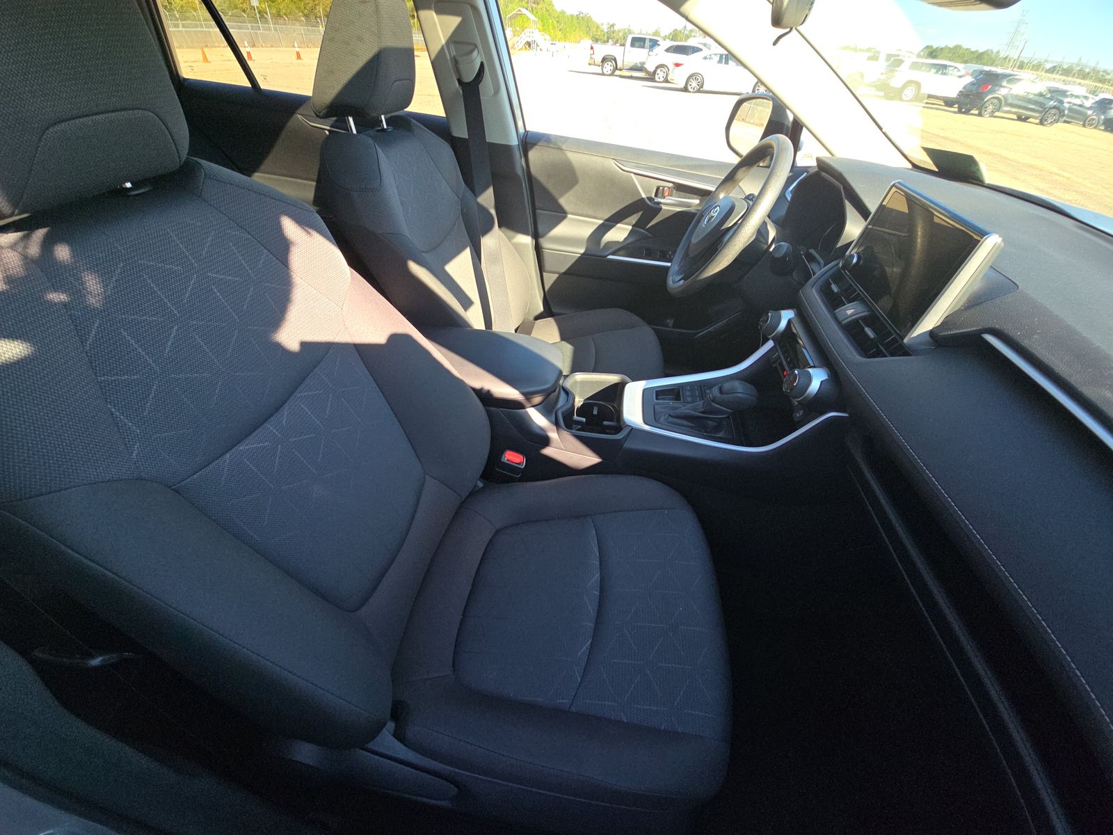 2025 Toyota RAV4 XLE AWD