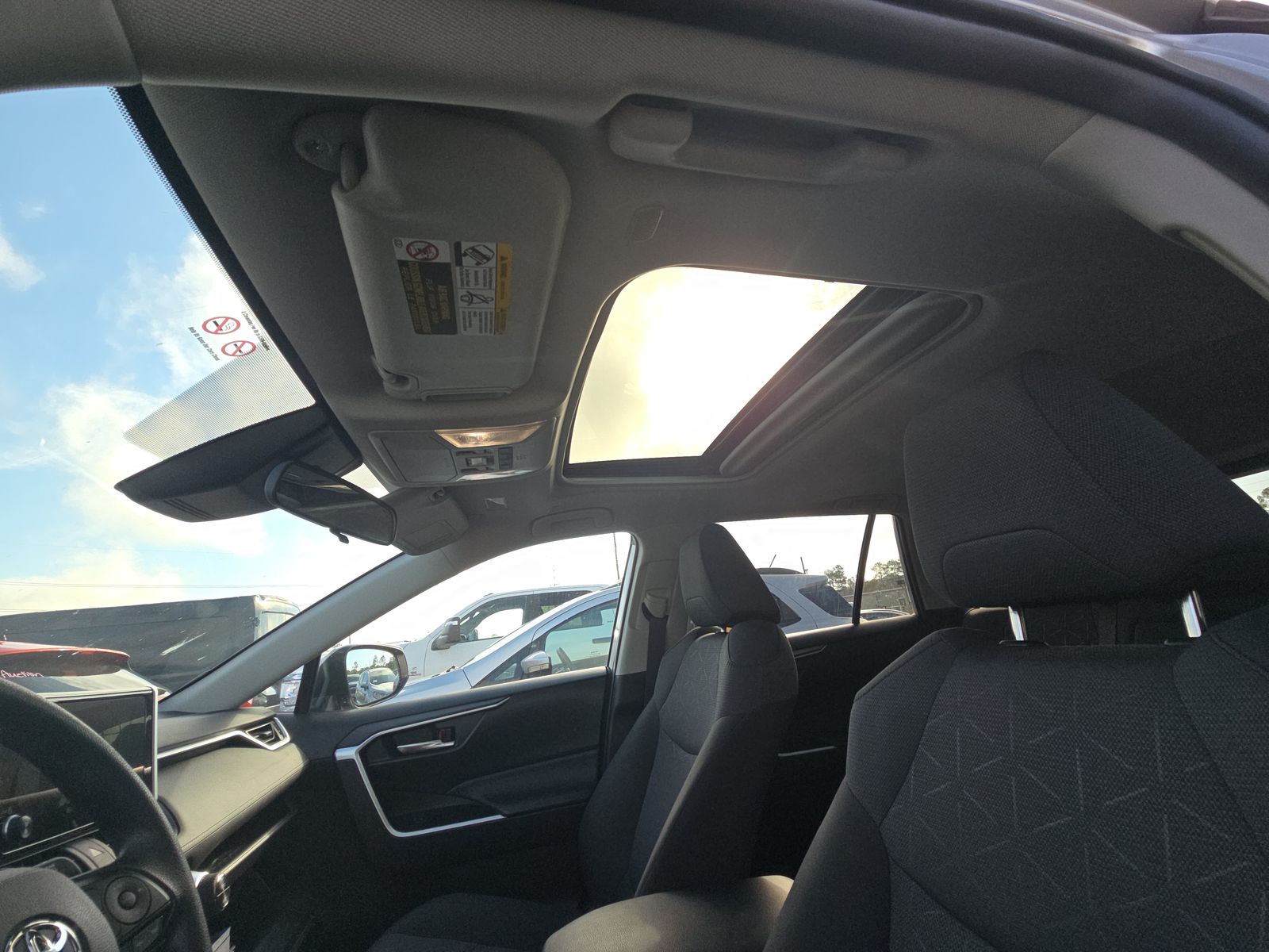 2025 Toyota RAV4 XLE AWD