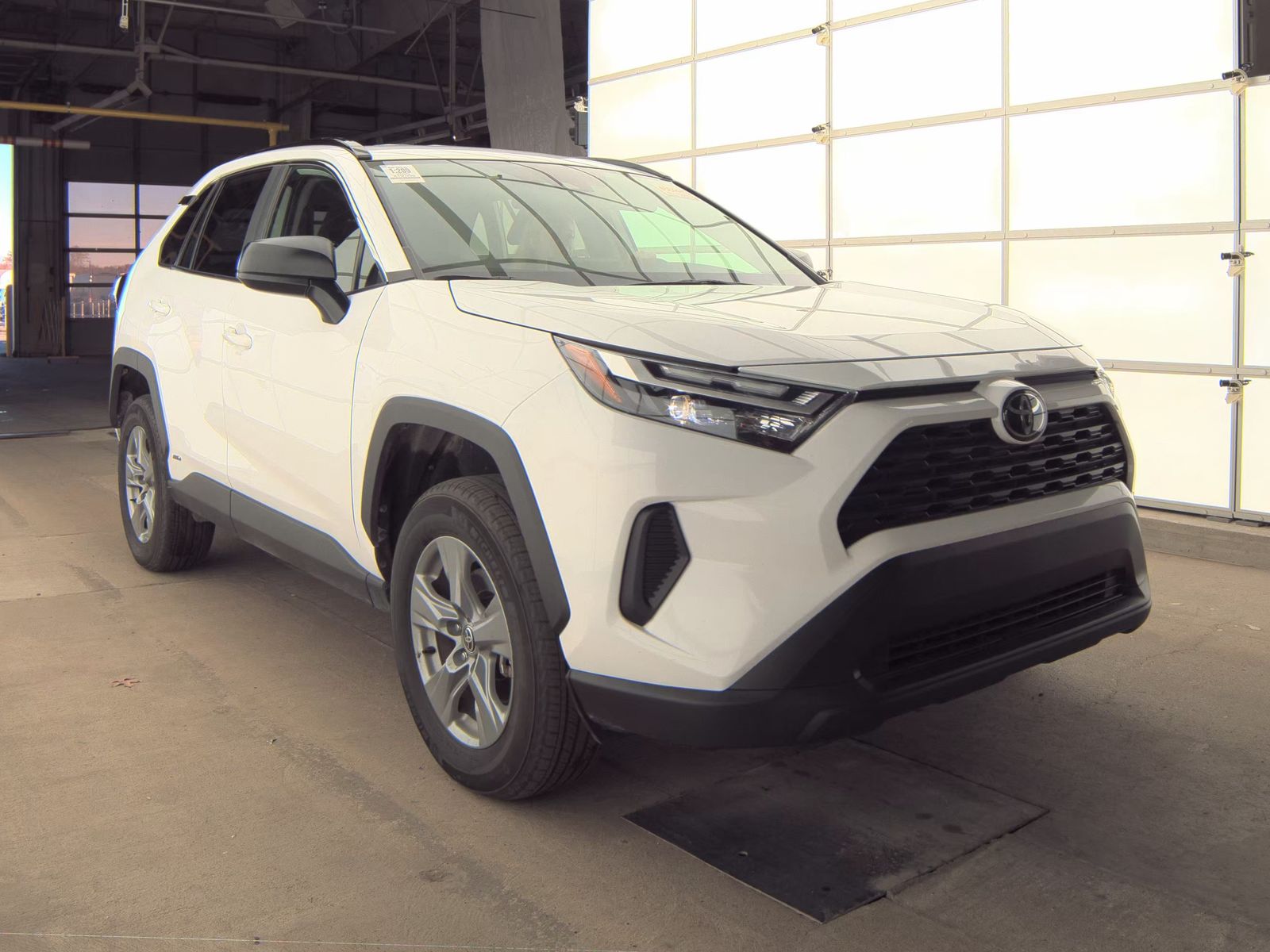 2025 Toyota RAV4 Hybrid LE AWD