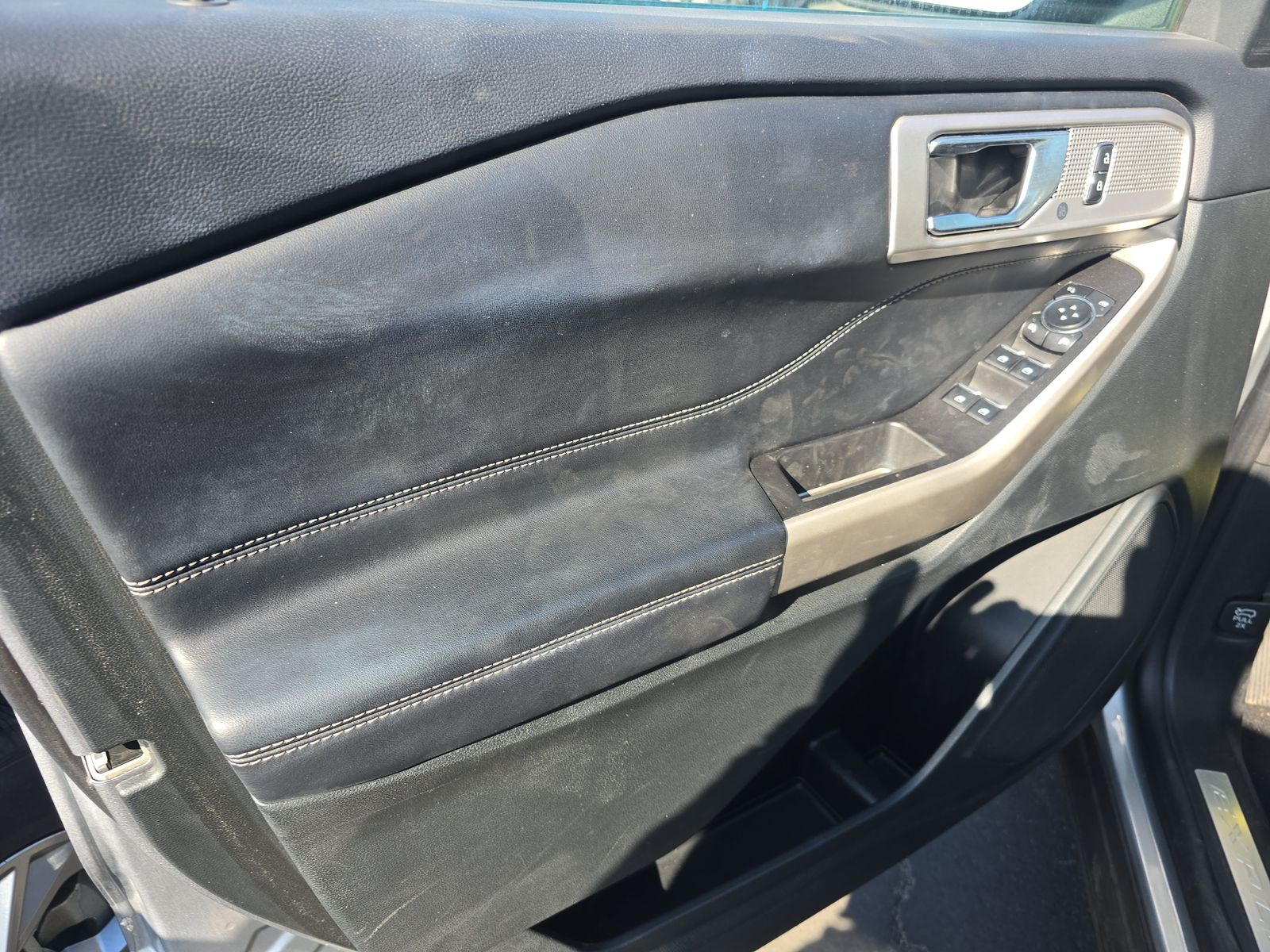 2023 Ford Explorer Limited AWD