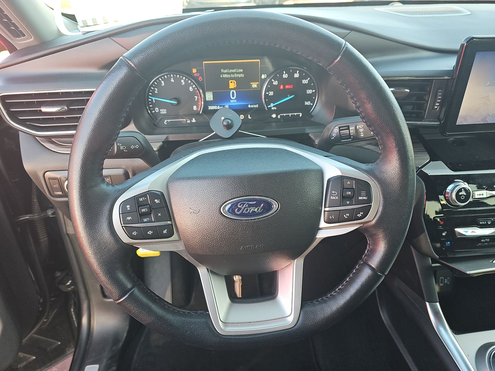 2023 Ford Explorer Limited AWD