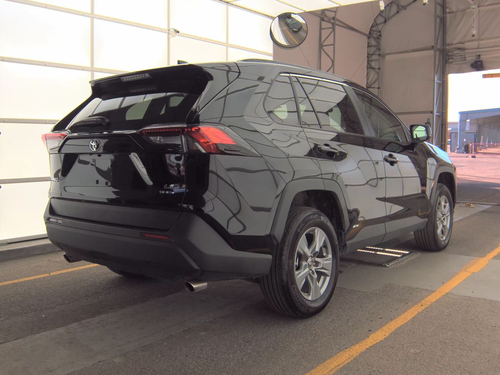 2025 Toyota RAV4 Hybrid LE AWD