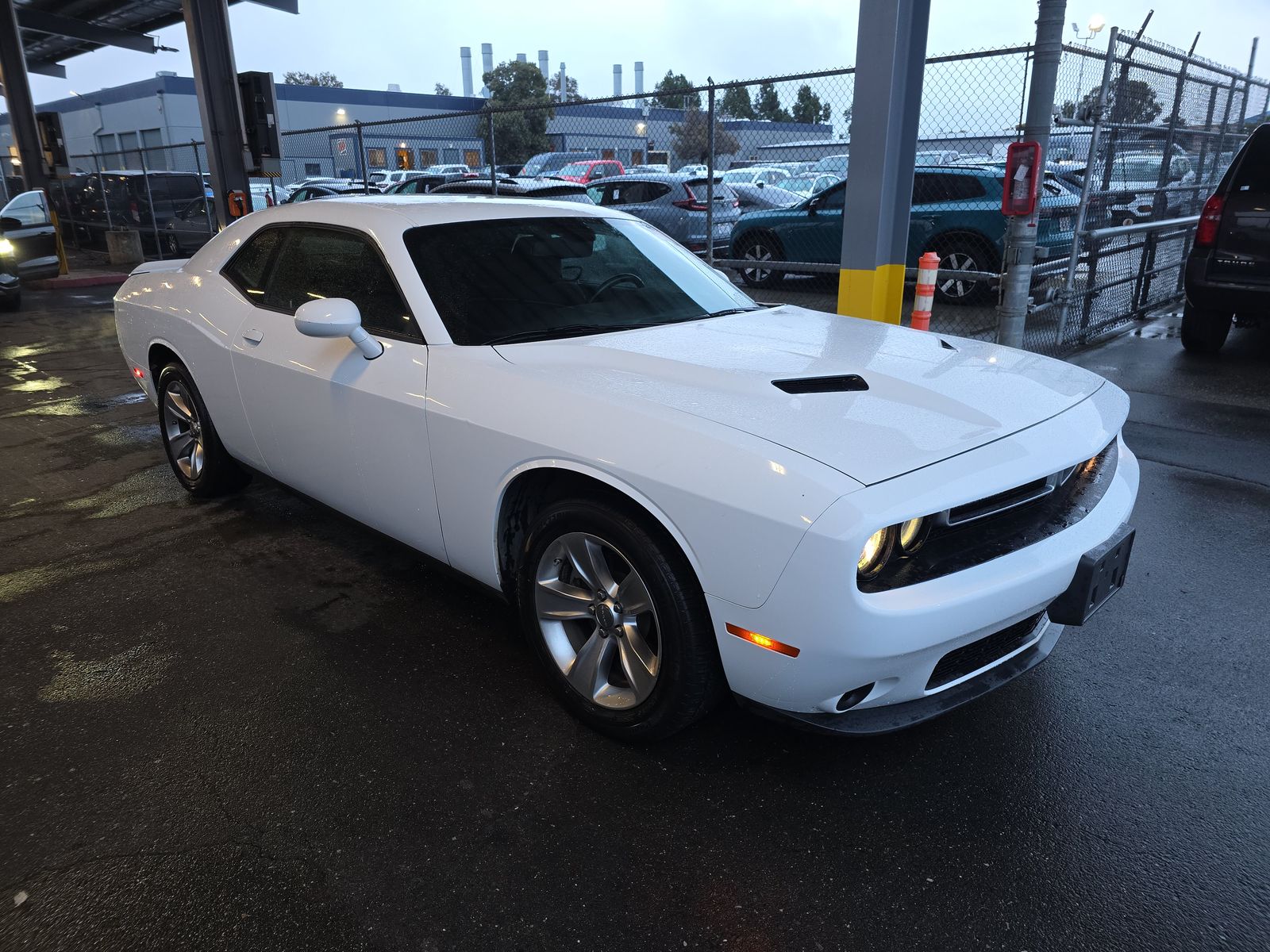 2022 Dodge Challenger SXT RWD
