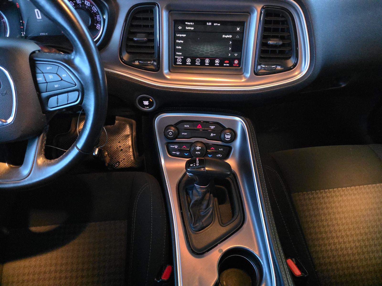 2022 Dodge Challenger SXT RWD