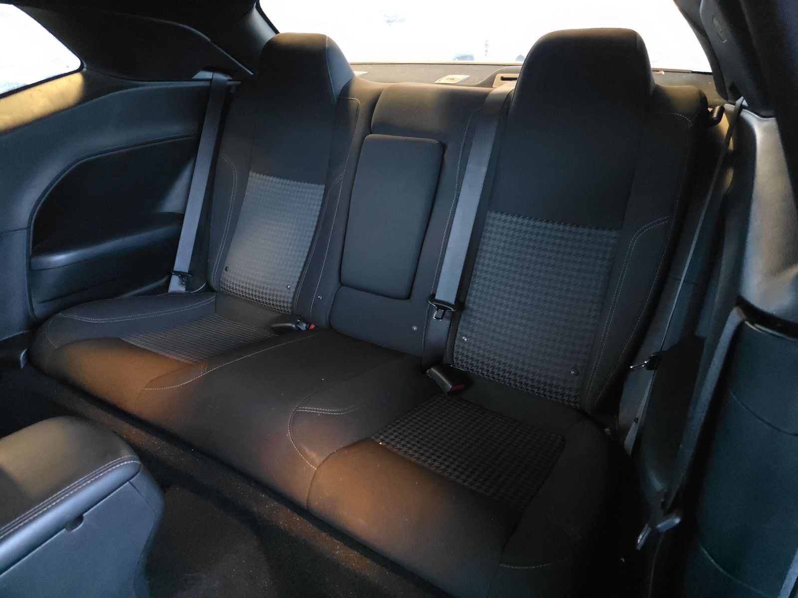 2022 Dodge Challenger SXT RWD