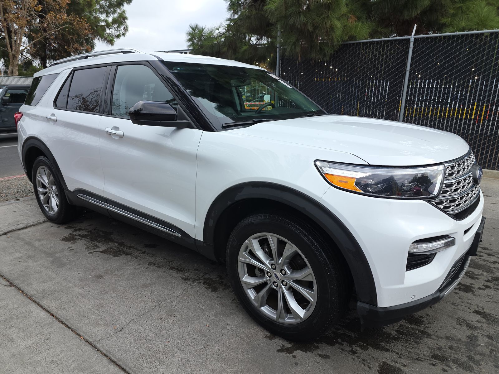 2023 Ford Explorer Limited AWD