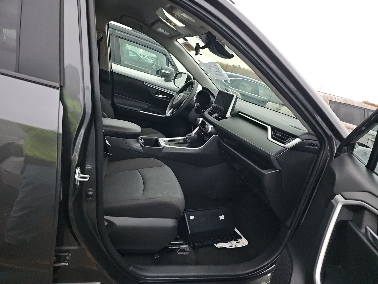 2024 Toyota RAV4 XLE AWD