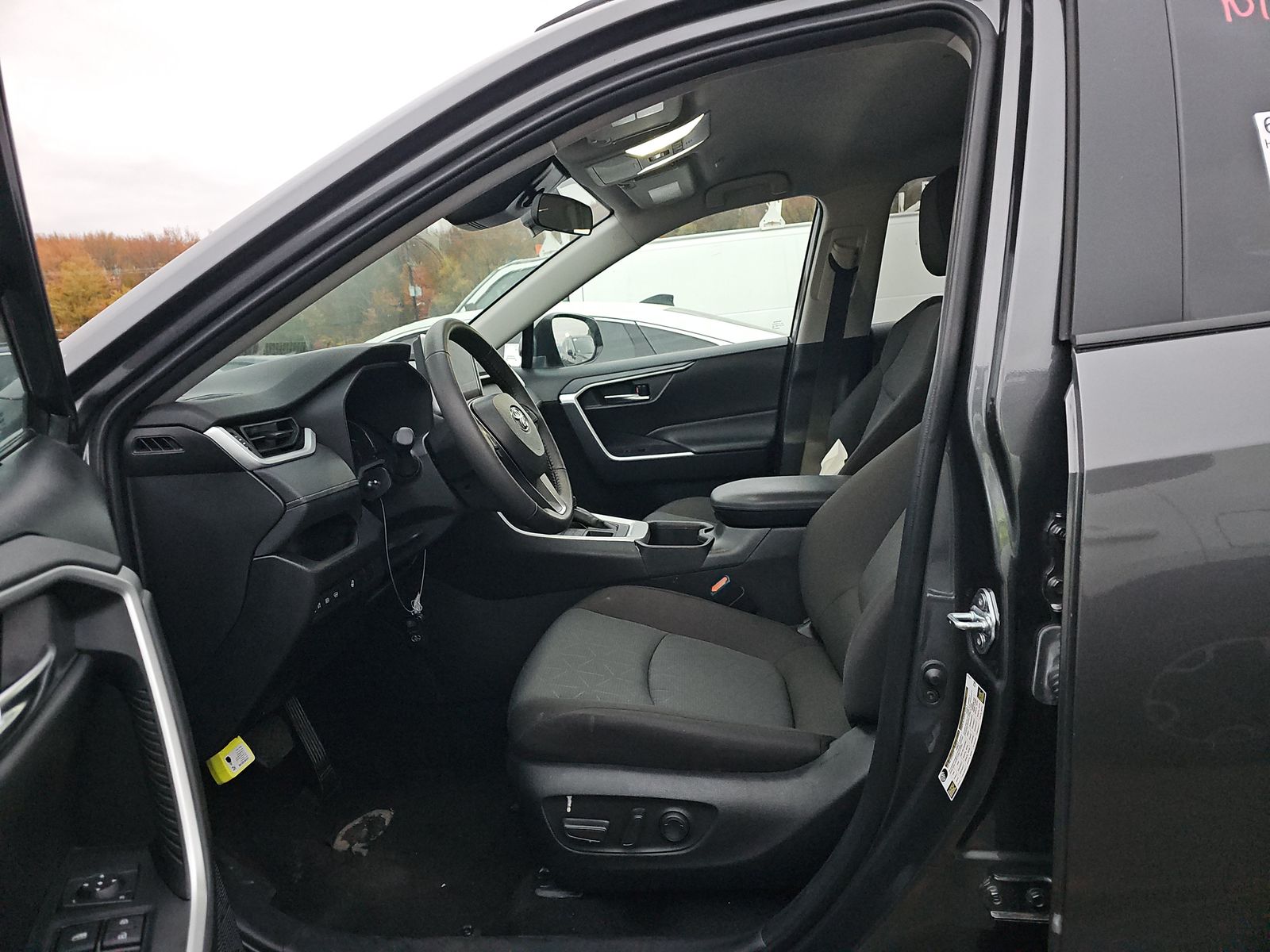 2024 Toyota RAV4 XLE AWD