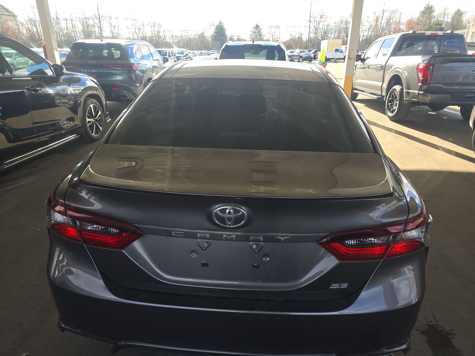 2024 Toyota Camry SE FWD