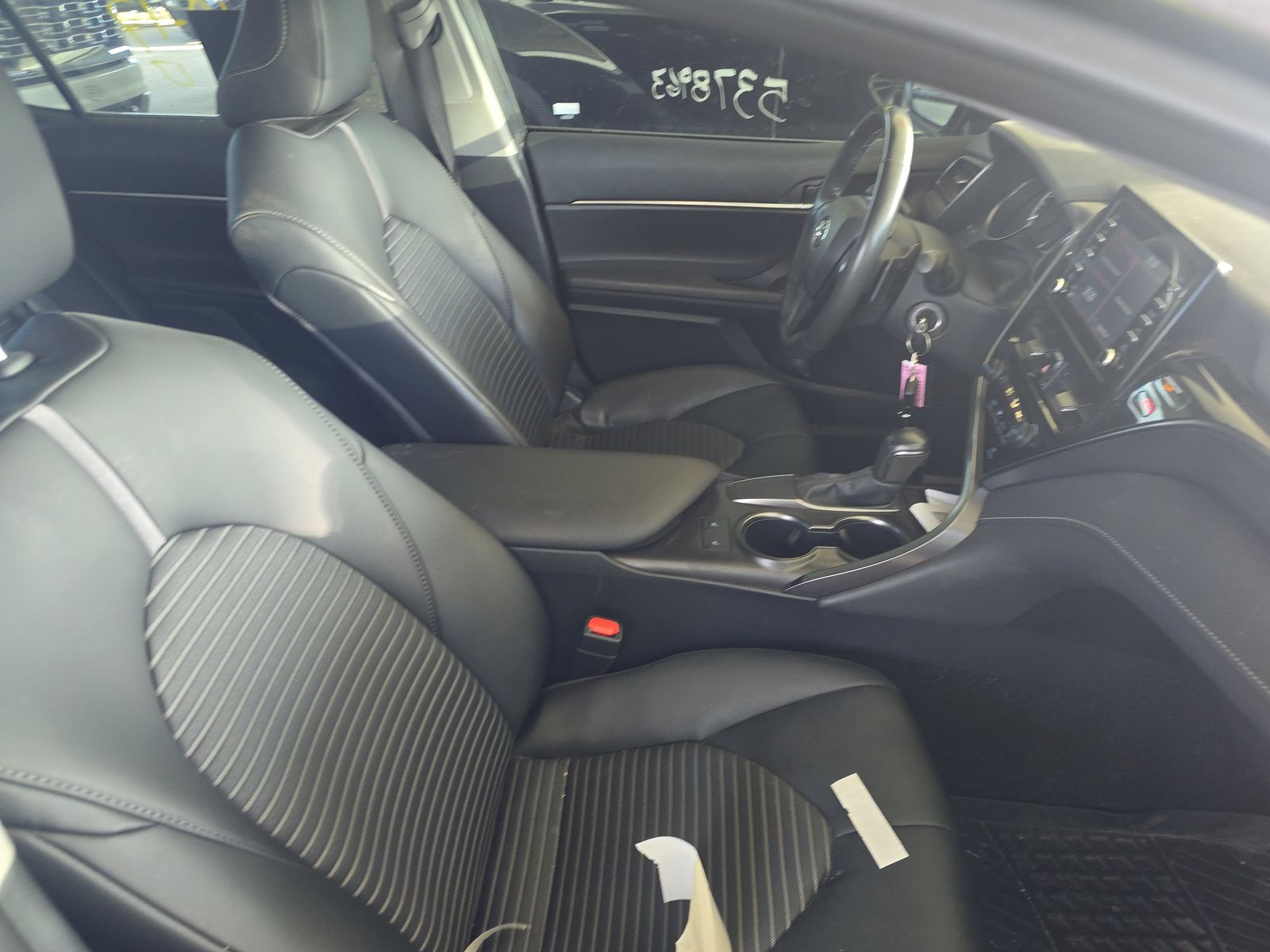 2024 Toyota Camry SE FWD