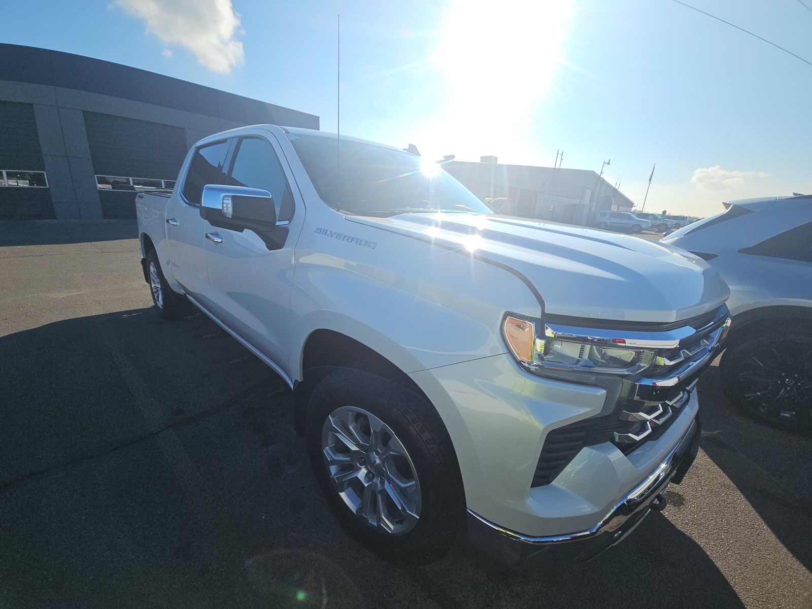 2024 Chevrolet Silverado 1500 LTZ AWD