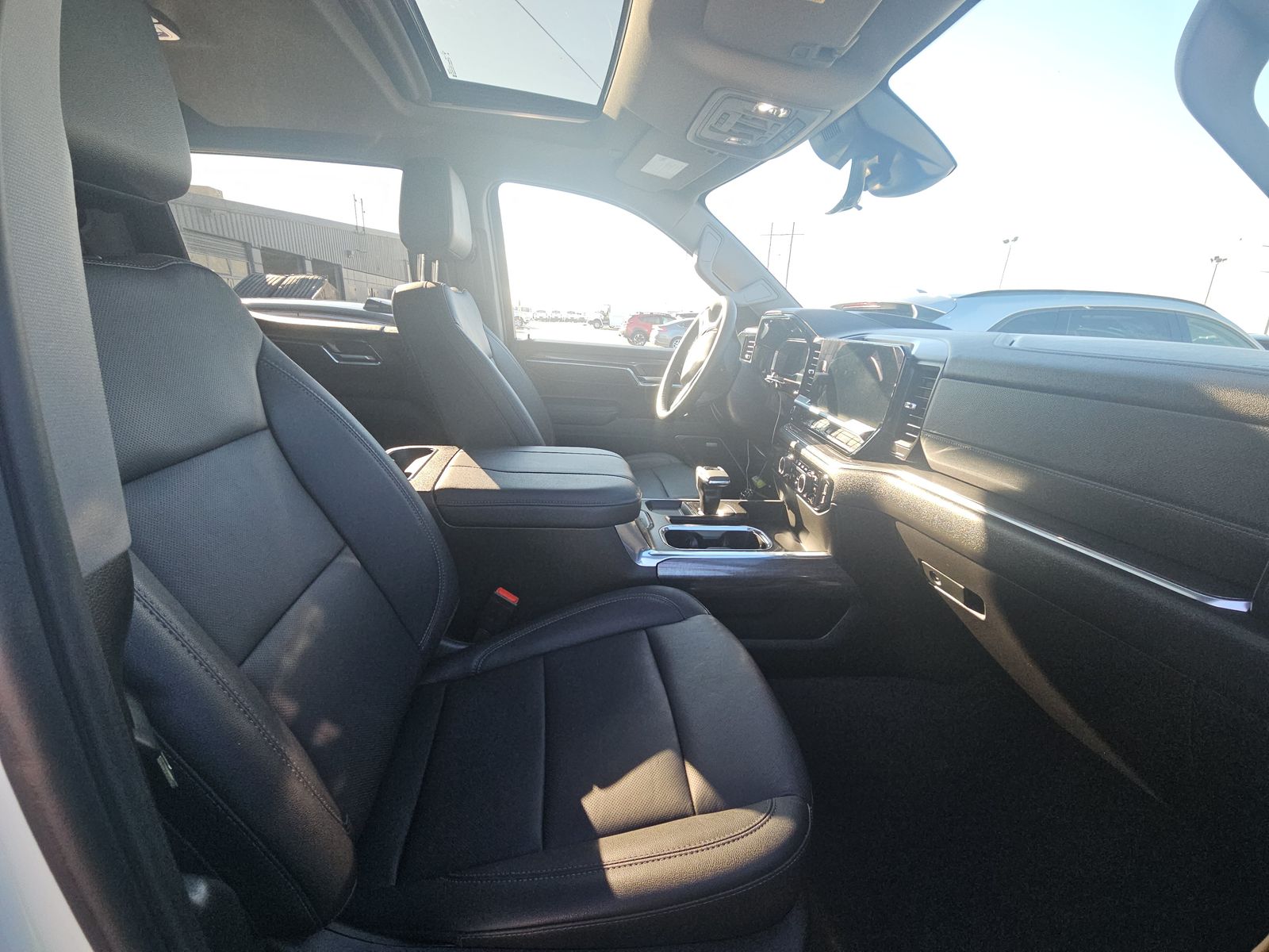 2024 Chevrolet Silverado 1500 LTZ AWD